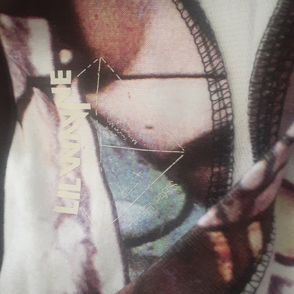 Closet clearance - Picture 5 of 6